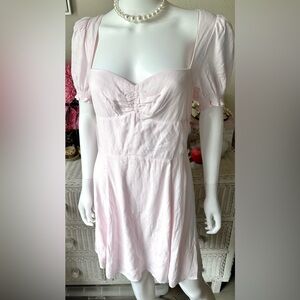 Aritzia Sunday Best Tinsley Low Cut Ruched Dress in Mochi Pink color Size 8 NWT